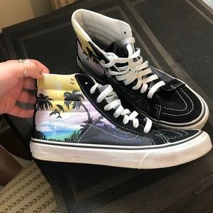 Dolphin Beach SK8-Hi Vans Sneakers
